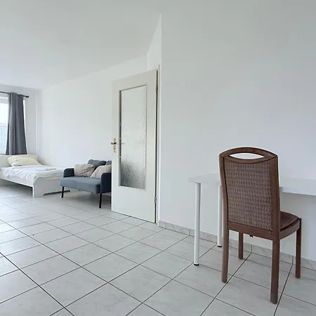 Zentrale Monteur & Businesswohnung In Heide Mit Wlan, Kueche & Parkplatz Appartamento Heide (Schleswig-Holstein)