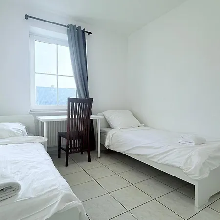 Zentrale Monteur & Businesswohnung In Heide Mit Wlan, Kueche & Parkplatz *